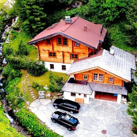 Mountainranger - - In & Out Lodge